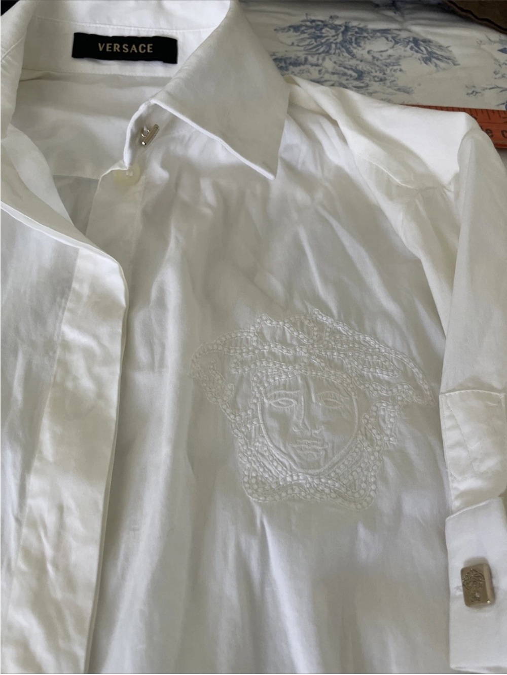 Versace White Embroidered Medusa SS Shirt Medusa buttons rare Euc IT 40 US S